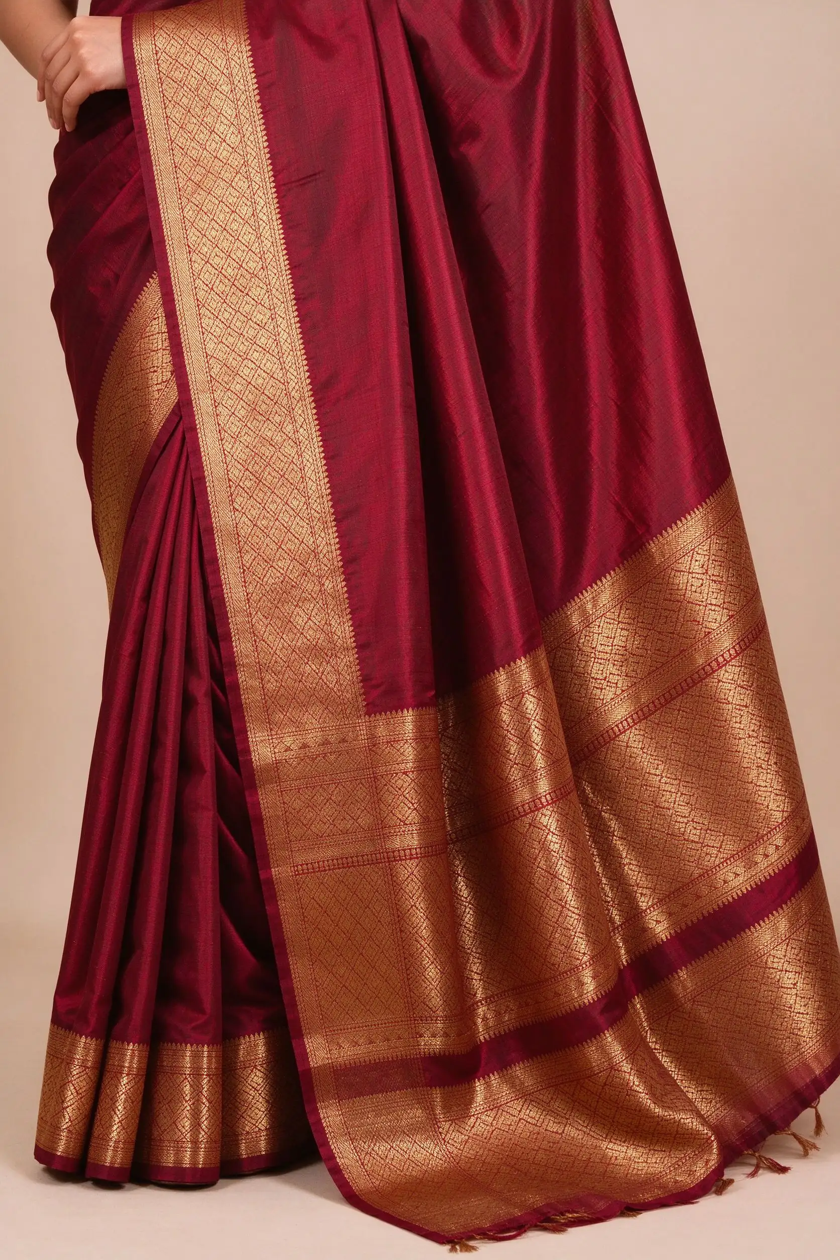 Wine Silk Saree with Zari Border - image 5
