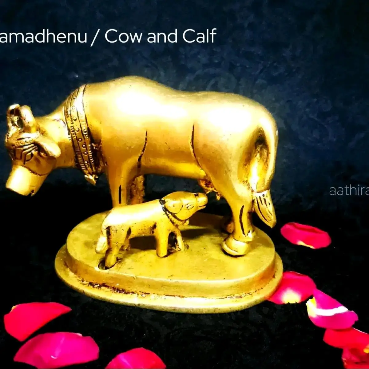 Plain Kamadhenu / Cow and Calf Brass Sculpture - image 3